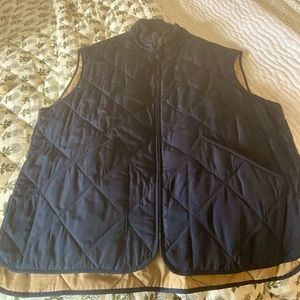 Men’s crew quilted vest